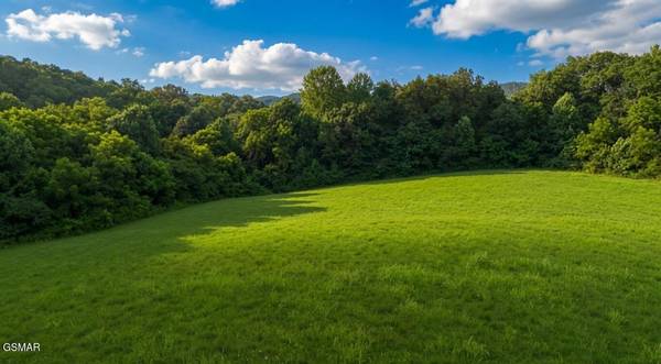 47 Highway 73, Newport, TN 37821