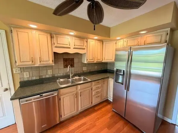 313 Dawn Dr, Hopkinsville, KY 42240