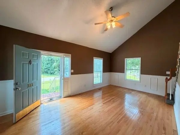 313 Dawn Dr, Hopkinsville, KY 42240