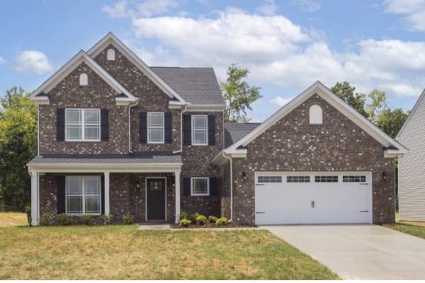 5021 Salient Dr, Spring Hill, TN 37174