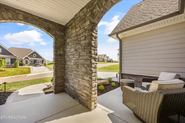 313 Bittersweet Lane, Lenoir City, TN 37771