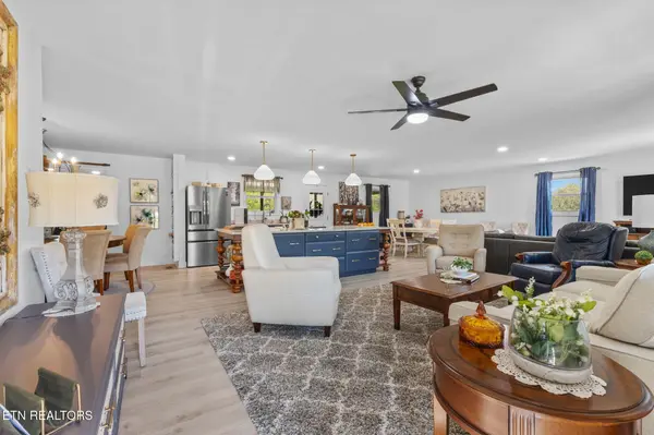 6414 Pine Grove Rd, Knoxville, TN 37914