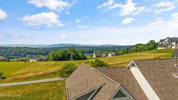 2609 Clyde Ed Rd, Kodak, TN 37764