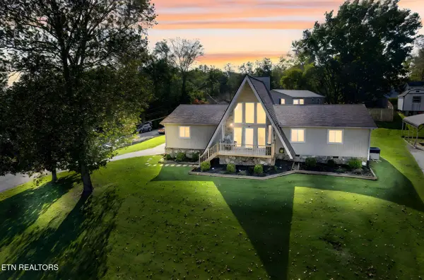 1129 Melton Hill Circle, Clinton, TN 37716