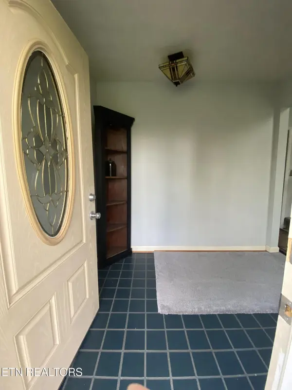 386 New Midway Rd, Kingston, TN 37763