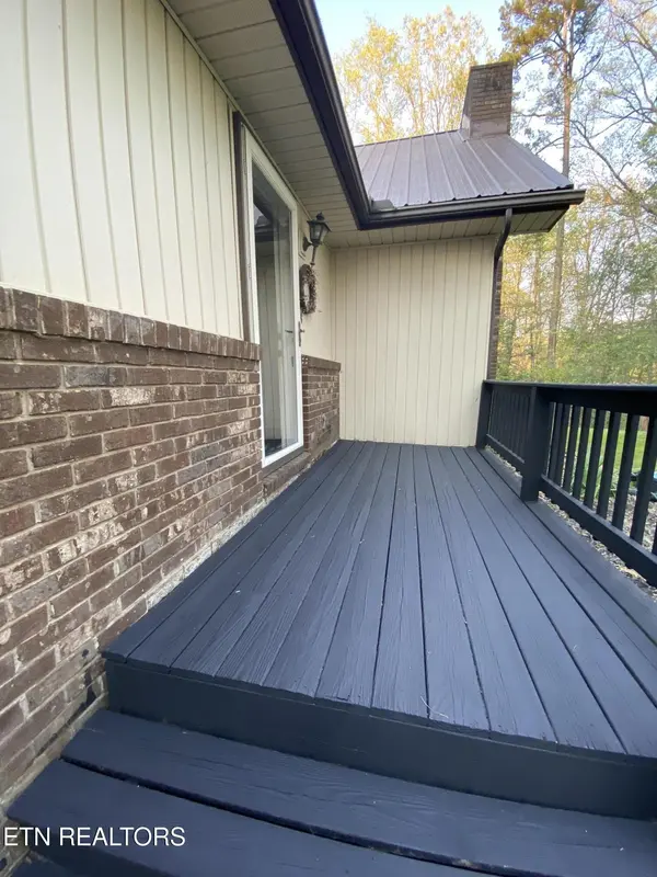 386 New Midway Rd, Kingston, TN 37763