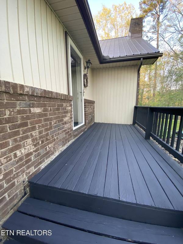 386 New Midway Rd, Kingston, TN 37763