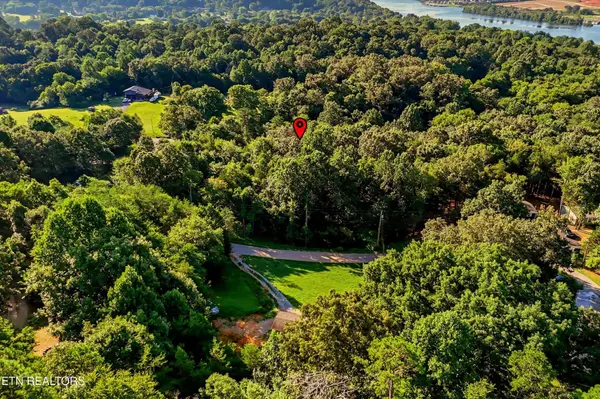 161 Pinecrest Drive, Loudon, TN 37774
