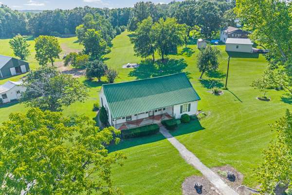 1705 Highway 120, Big Rock, TN 37023