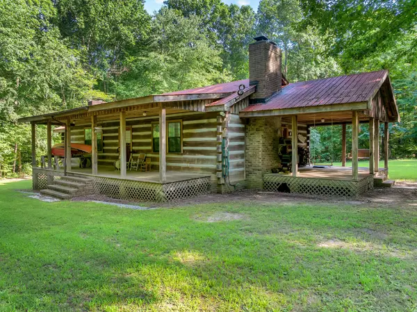 3701 Oakwood Church Rd, Cedar Hill, TN 37032