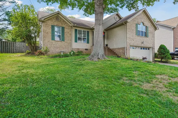 3529 Thornehill Dr, Antioch, TN 37013