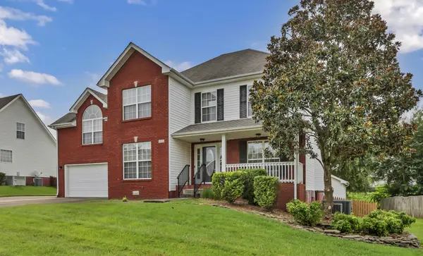 3332 Victoria Ct, Clarksville, TN 37043
