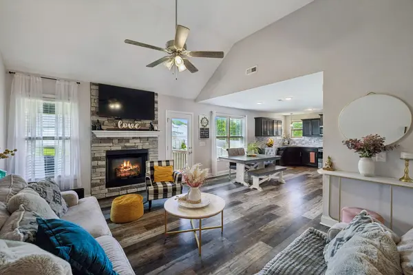 243 Stone Bluff Way, Clarksville, TN 37040