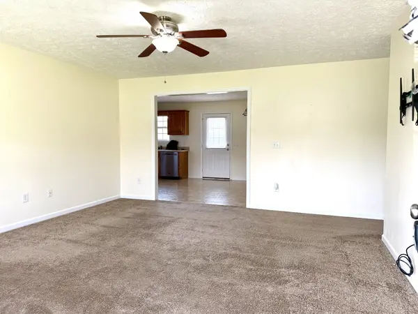 452 John Mark Ct, Manchester, TN 37355