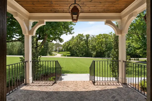 1214 Hunters Trail Dr, Franklin, TN 37069
