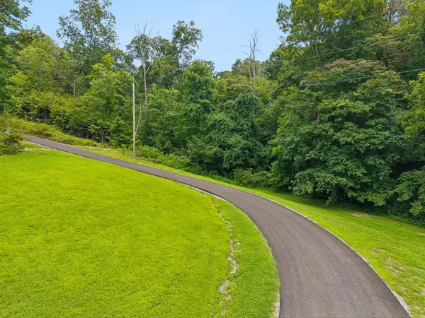 6017 Russell Ridge Ln, Franklin, TN 37064