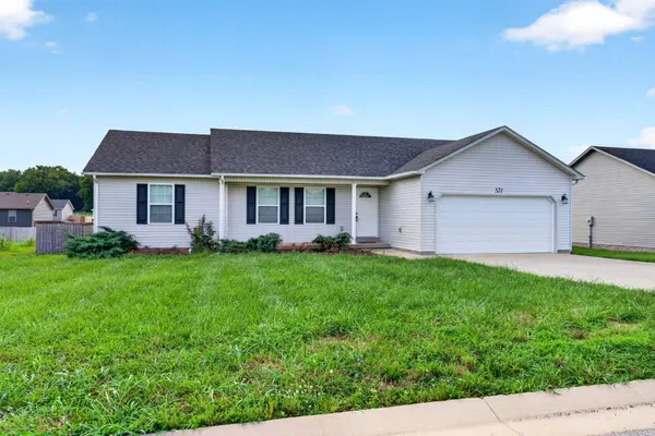 521 Labrador Dr, Bowling Green, KY 42101