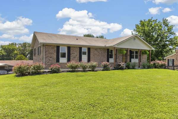 2152 Nashville Hwy #N, Columbia, TN 38401