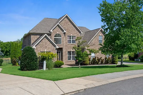 417 Eclipse Dr, Murfreesboro, TN 37129