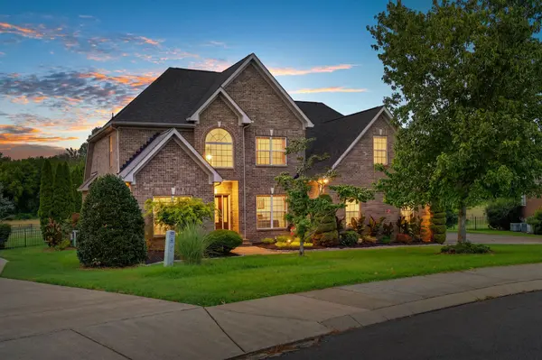 417 Eclipse Dr, Murfreesboro, TN 37129