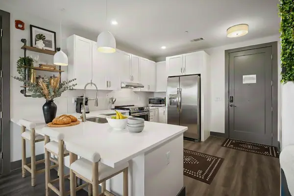 65 Lindsley Ave #412, Nashville, TN 37210