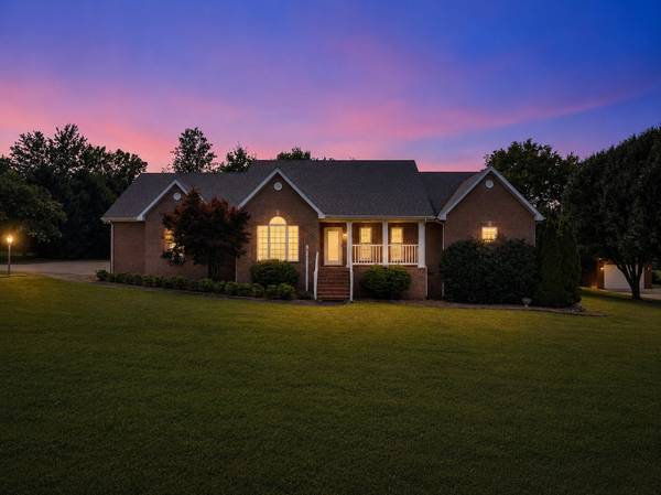 451 Bell Dr #W, Winchester, TN 37398