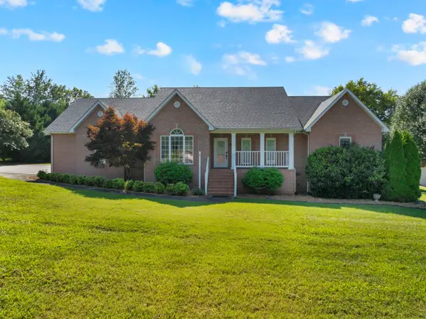 451 Bell Dr #W, Winchester, TN 37398