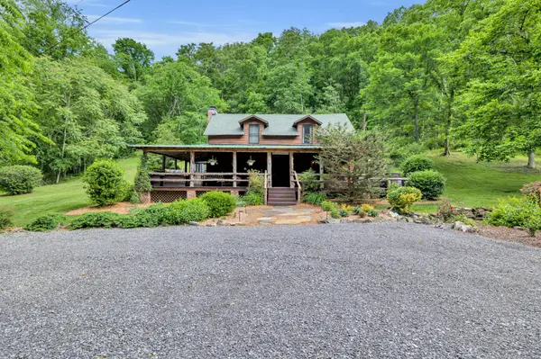 28 Bussell Ln, Gordonsville, TN 38563