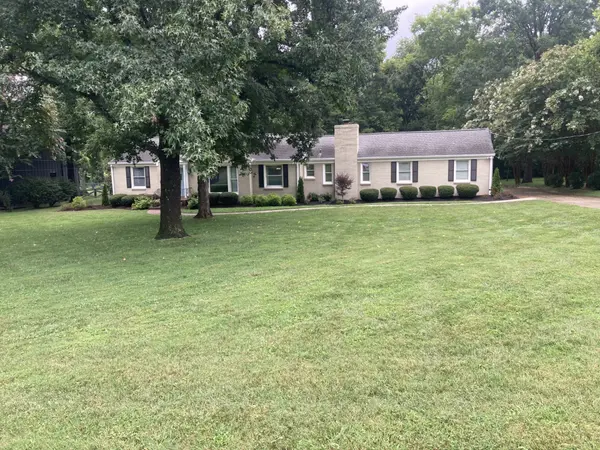 206 W Meade Dr, Nashville, TN 37205