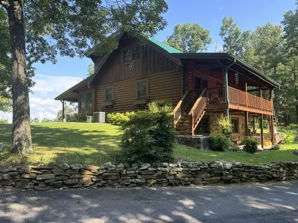 863 Porch Rock Road, Pikeville, TN 37367
