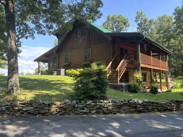 863 Porch Rock Road, Pikeville, TN 37367