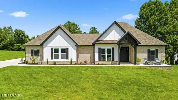 2531 Red Wing Way, Maryville, TN 37801