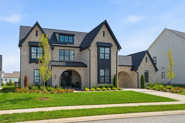 7517 Sutcliff Dr, College Grove, TN 37046