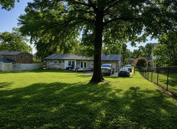 107 Gayle Dr, Old Hickory, TN 37138