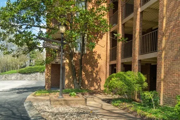 3198 Hillsboro Pike, Nashville, TN 37215