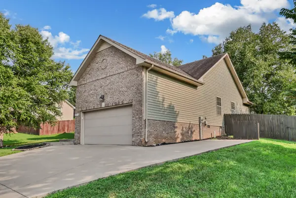 595 ANCHOR COURT, Clarksville, TN 37043