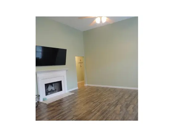 8399 PALM SPRINGS DR, Cordova, TN 38016