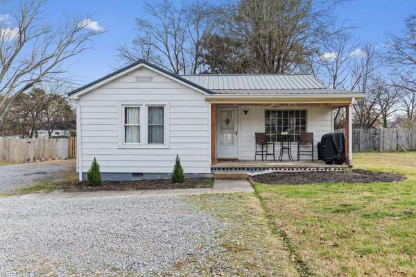 910 NW Georgetown Road #NW, Cleveland, TN 37311