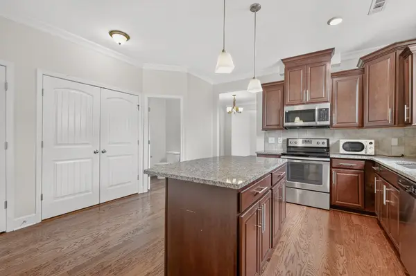 2116D Acklen Ave, Nashville, TN 37212