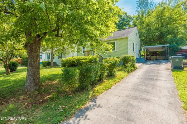 804 E Columbia Ave, Knoxville, TN 37917