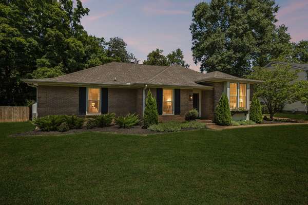 410 Stable Dr, Franklin, TN 37069