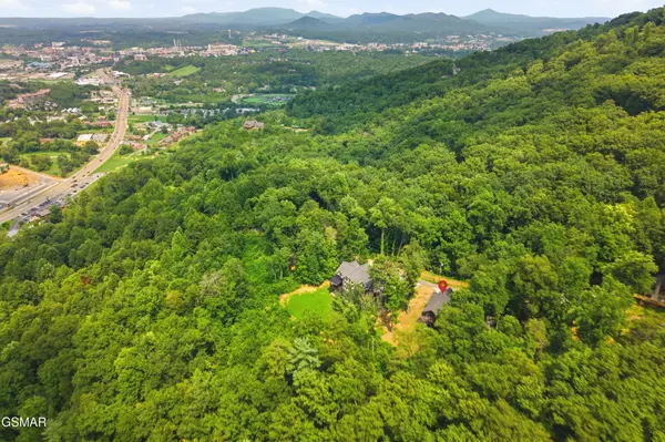 3366 Priscilla Heights Lane, Sevierville, TN 37862
