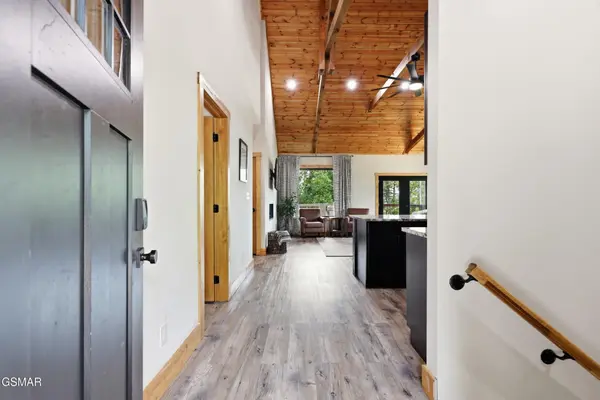 3366 Priscilla Heights Lane, Sevierville, TN 37862