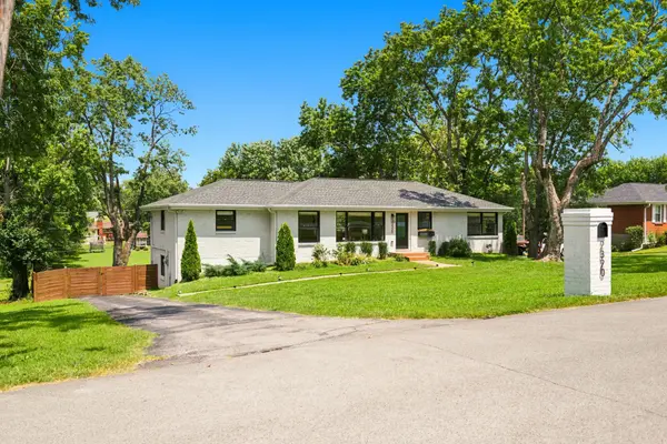 2320 Ridgeland Dr, Nashville, TN 37214