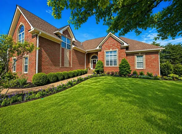 650 Bonita Pkwy #S, Hendersonville, TN 37075