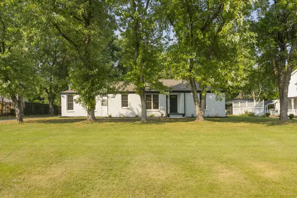 1229 Berwick Trl, Madison, TN 37115