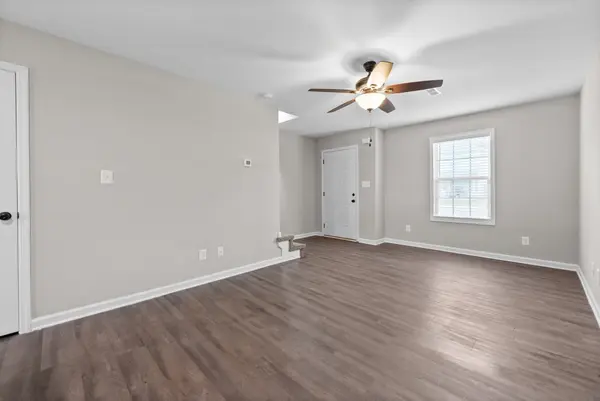 418 Peachers Mill Rd #G1, Clarksville, TN 37042
