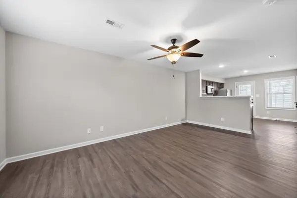 418 Peachers Mill Rd #G1, Clarksville, TN 37042