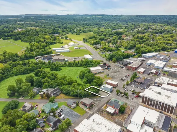 101 Ewing St #W, Lewisburg, TN 37091