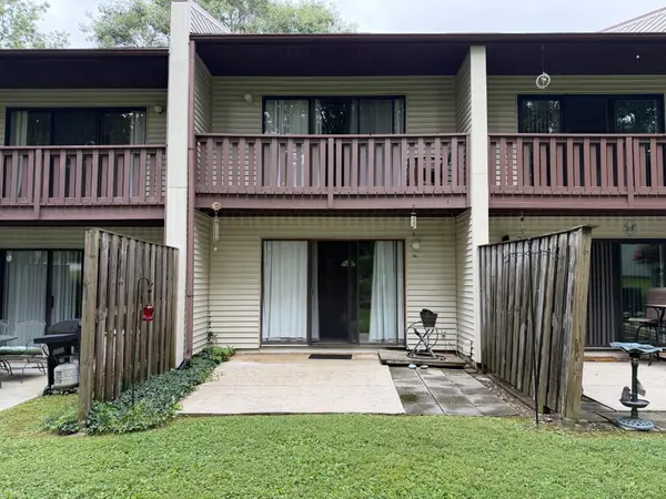 72 Wilshire Heights Dr, Crossville, TN 38558
